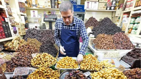 কুয়েতে ৫২ হাজার ইরানি আতঙ্কে, নতুন অনিশ্চয়তার মুখোমুখি 