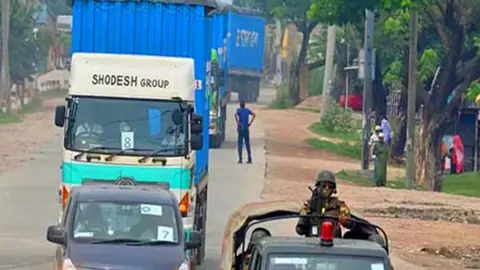 রূপপুর পারমাণবিক বিদ্যুৎকেন্দ্রে পৌঁছেছে ইউরেনিয়াম