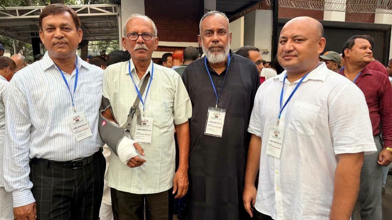 ঈশ্বরদী উপজেলা ও পৌর বিএনপির আহ্বায়ক কমিটি অনুমোদন
