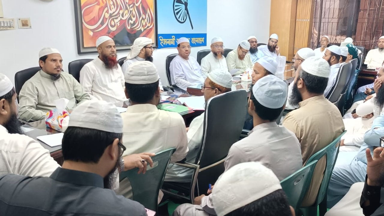 সন্ত্রাসীদের শাস্তিতে উদাসীনতা হলে দেশব্যাপী ক্ষোভের দাবানল ছড়াবে
