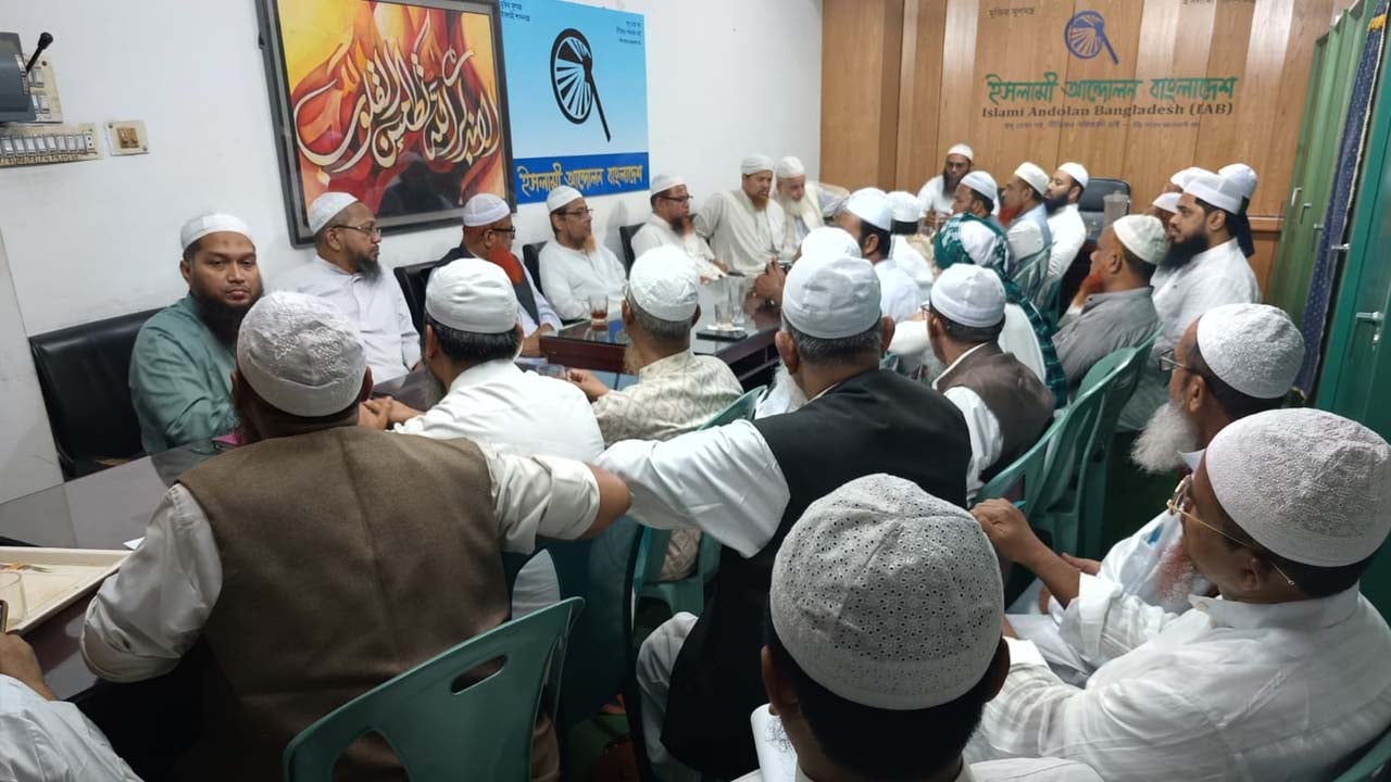 ধূমপান ইস্যুতে বিতর্কে জাতীয় সংহতি নষ্ট করা হচ্ছে: ইউনুস আহমাদ