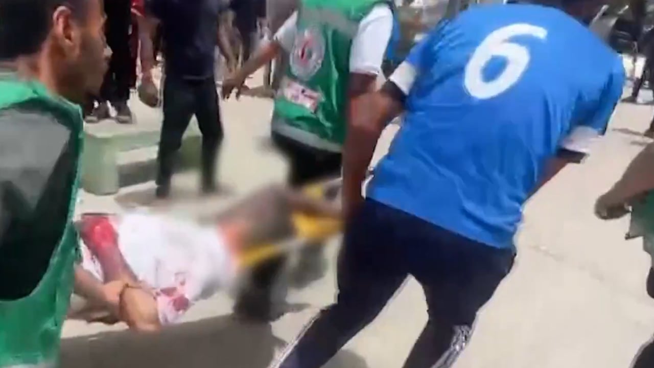 ইসরাইলি হামলায় কমিউনিটি কিচেনের ৩ কর্মীসহ নিহত ৮