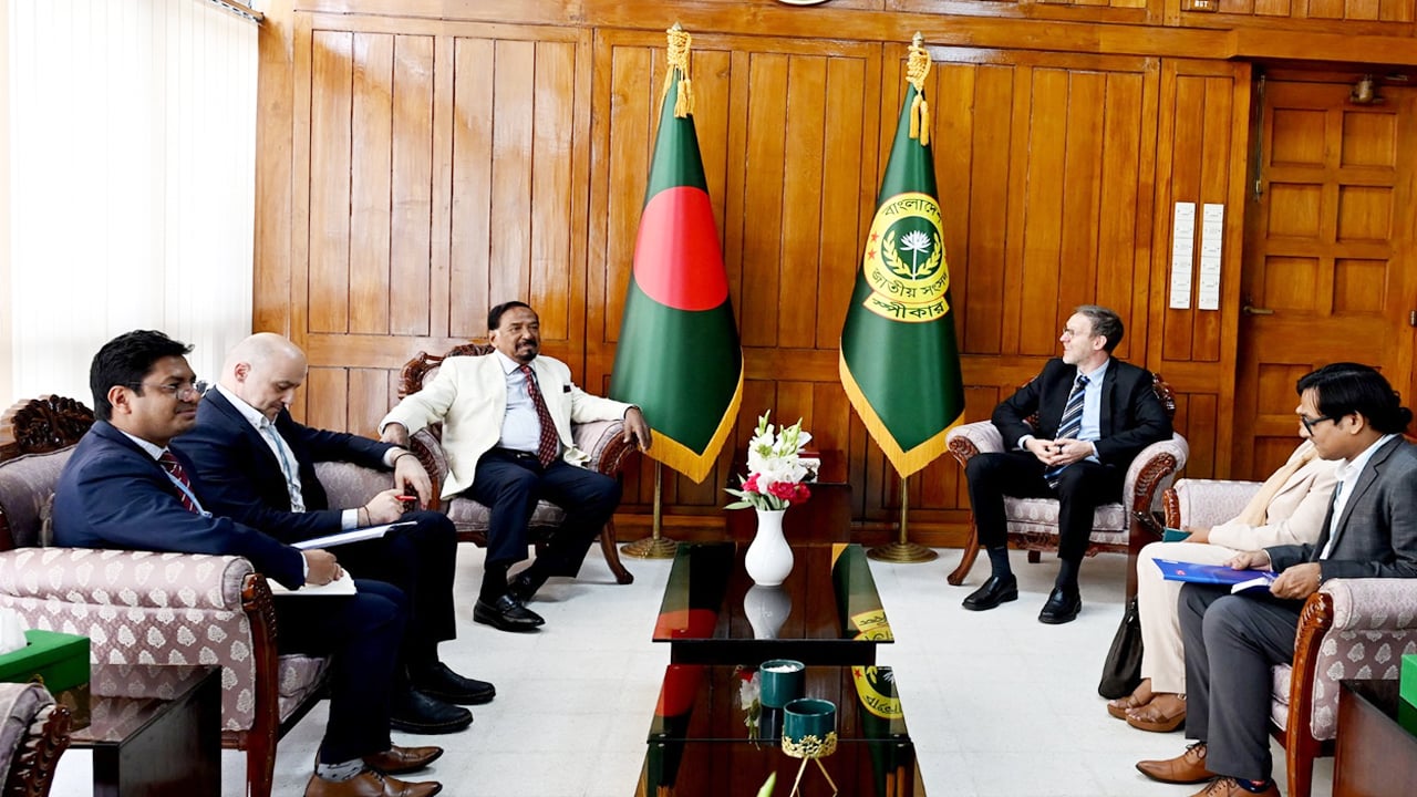 স্পিকারের সাথে ইউএনডিপির আবাসিক প্রতিনিধি স্টেফান লিলার সাক্ষাৎ