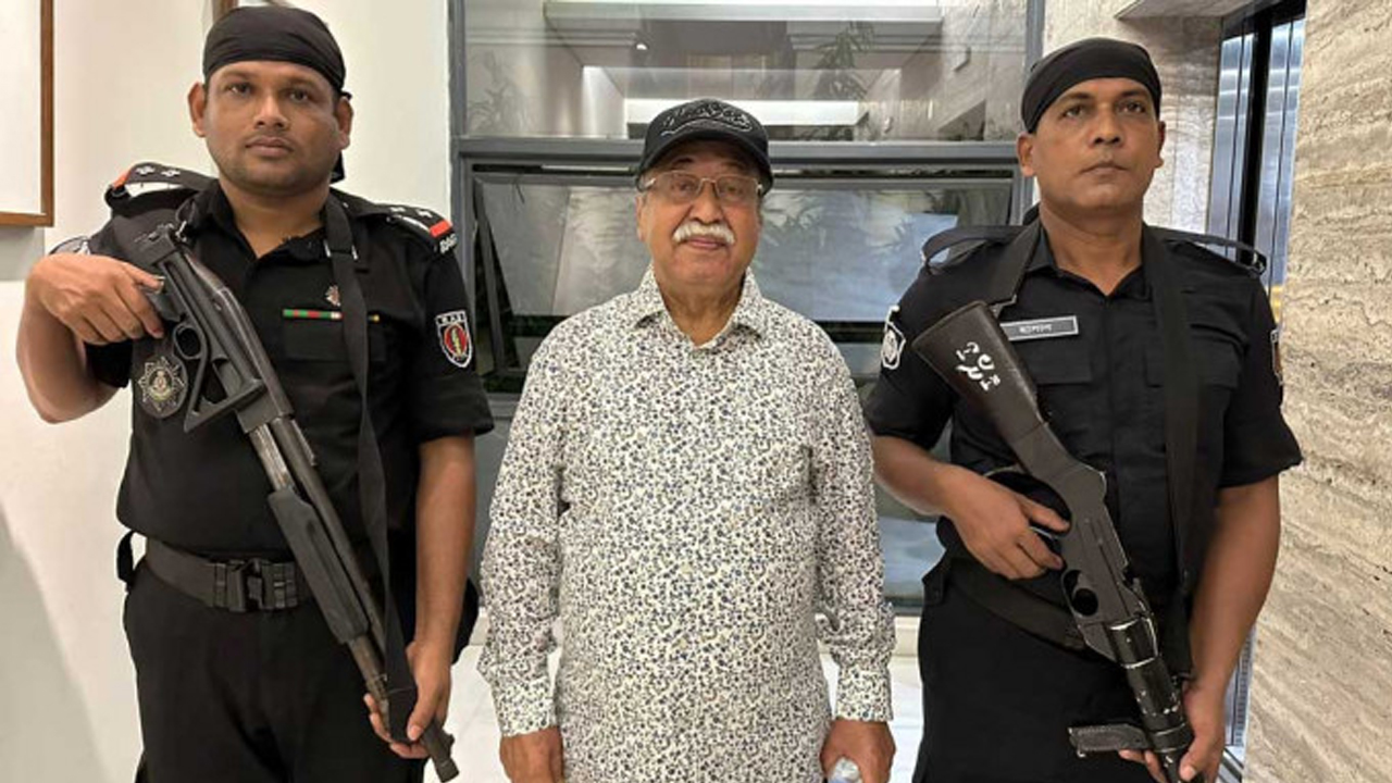 সাবেক শিল্পমন্ত্রী ও তার স্ত্রীর বিরুদ্ধে দুদকের মামলা
