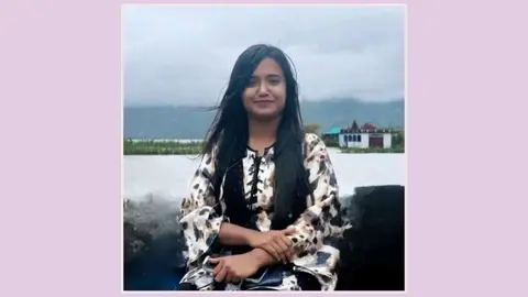 জাকসু নির্বাচনে ছাত্রদলের এজিএস প্রার্থী হওয়া নেত্রীকে বহিষ্কার 
