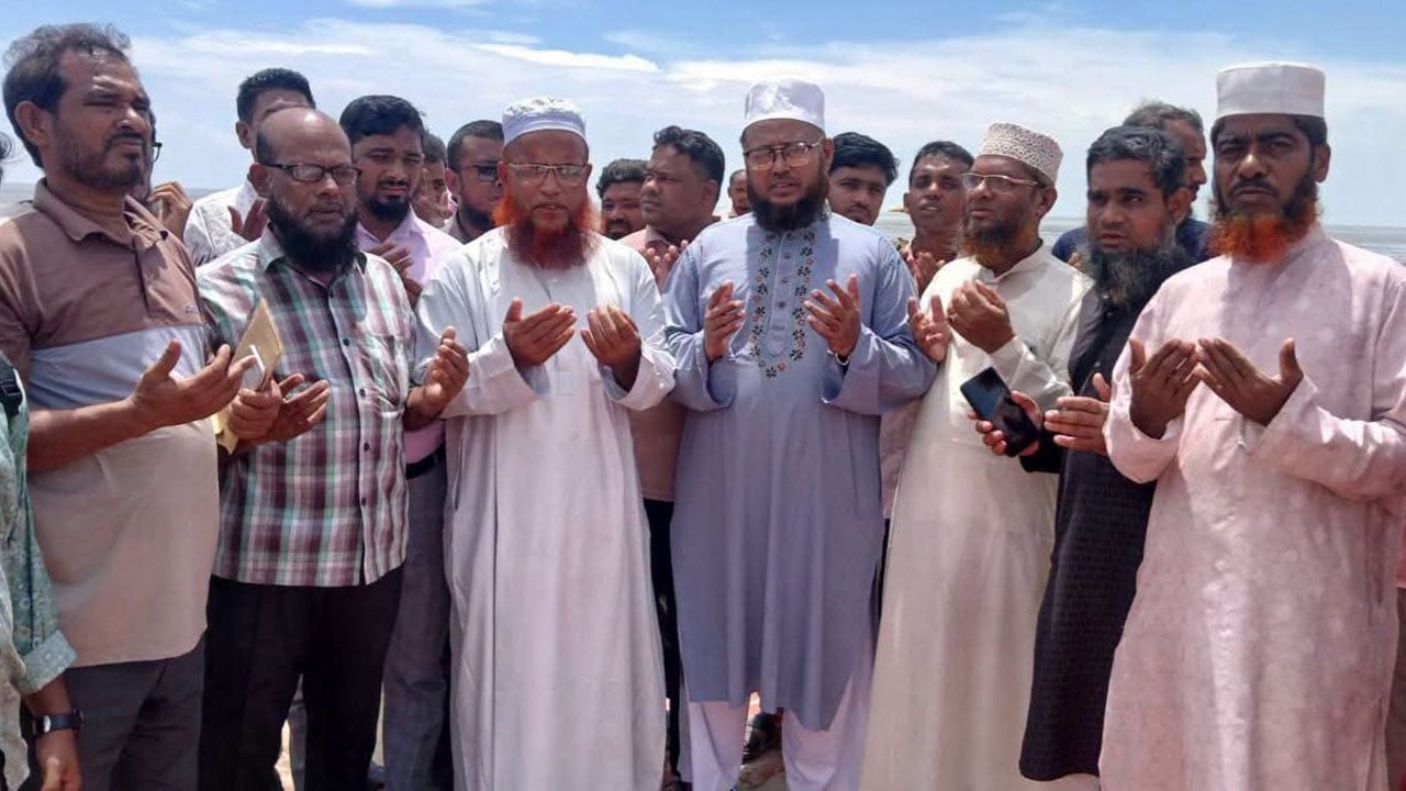 বাঁশখালীতে প্রধানমন্ত্রীর সমাবেশস্থল পরিদর্শন করলেন জামায়াত এমপি 