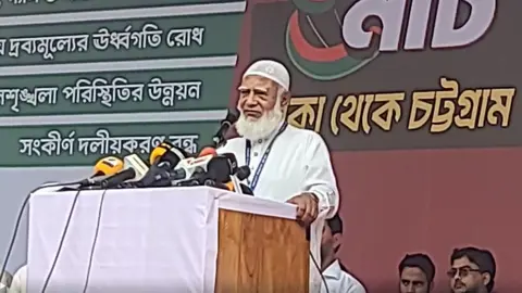 জনগণের দাবি আদায়ে সরকার বাধা দিলে ৬ দফার লংমার্চ ১ দফায় পরিণত হবে