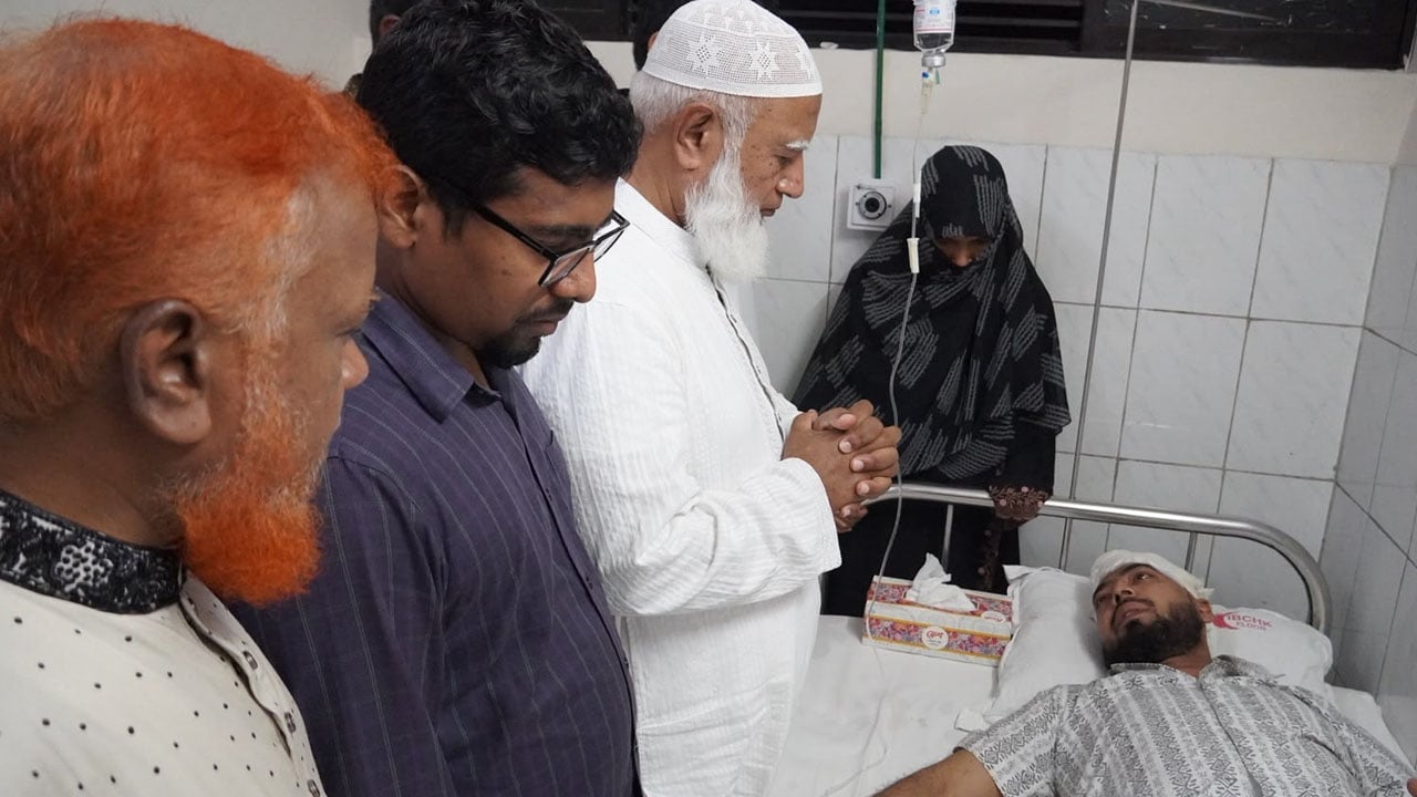 শিক্ষাপ্রতিষ্ঠানে হামলার ঘটনায় দৃশ্যমান ব্যবস্থা চাইলেন জামায়াত আমীর