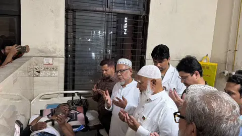 রাজনীতি হবে রাজনীতির ভাষায়, সন্ত্রাসের ভাষায় নয়: বিরোধীদলীয় নেতা