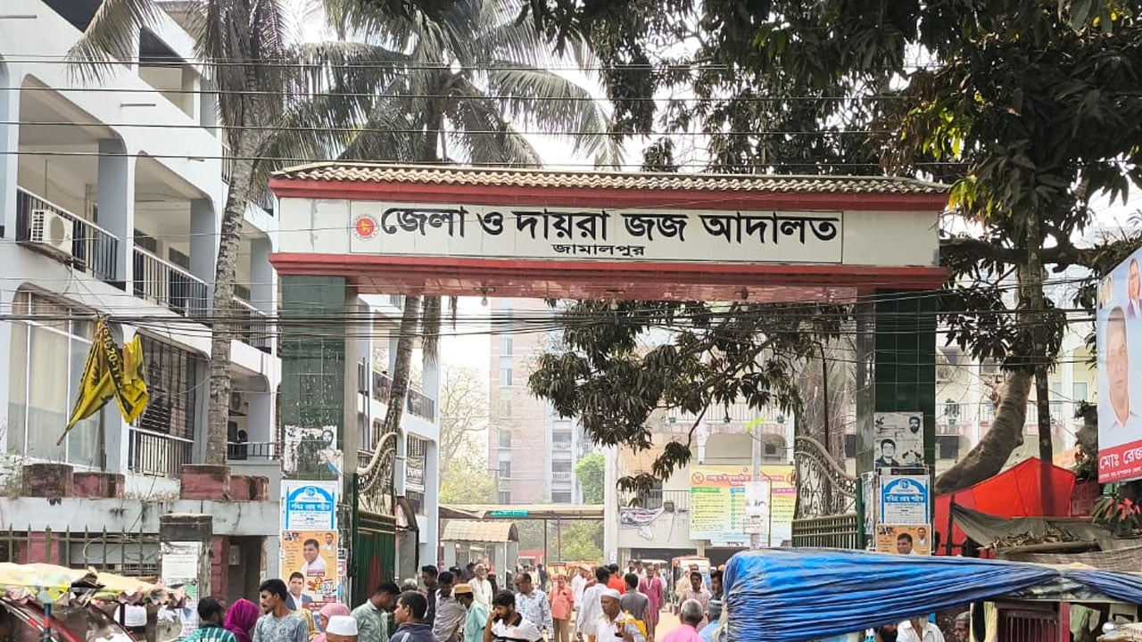স্বামীকে গাছে বেঁধে গৃহবধূকে ধর্ষণ: ৩ আসামির মৃত্যুদণ্ড