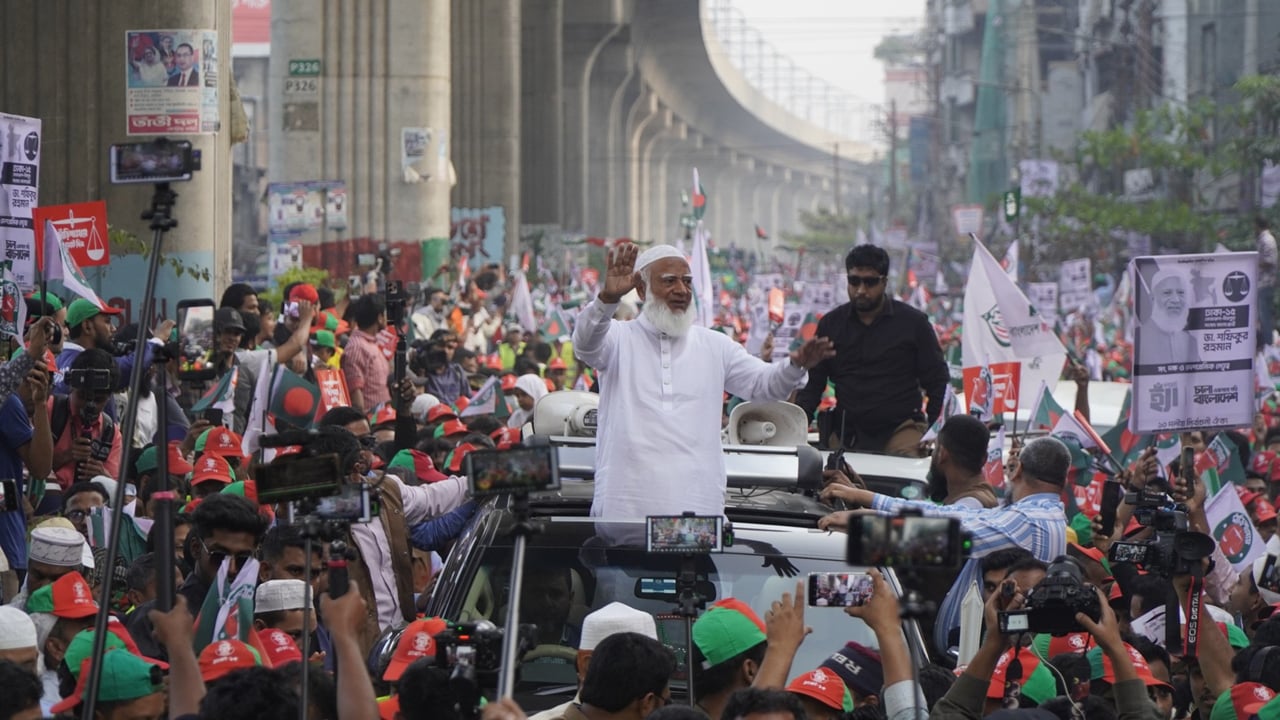 নির্বাচনি সফরে জনগণের অভূতপূর্ব সাড়ায় জামায়াত আমিরের কৃতজ্ঞতা