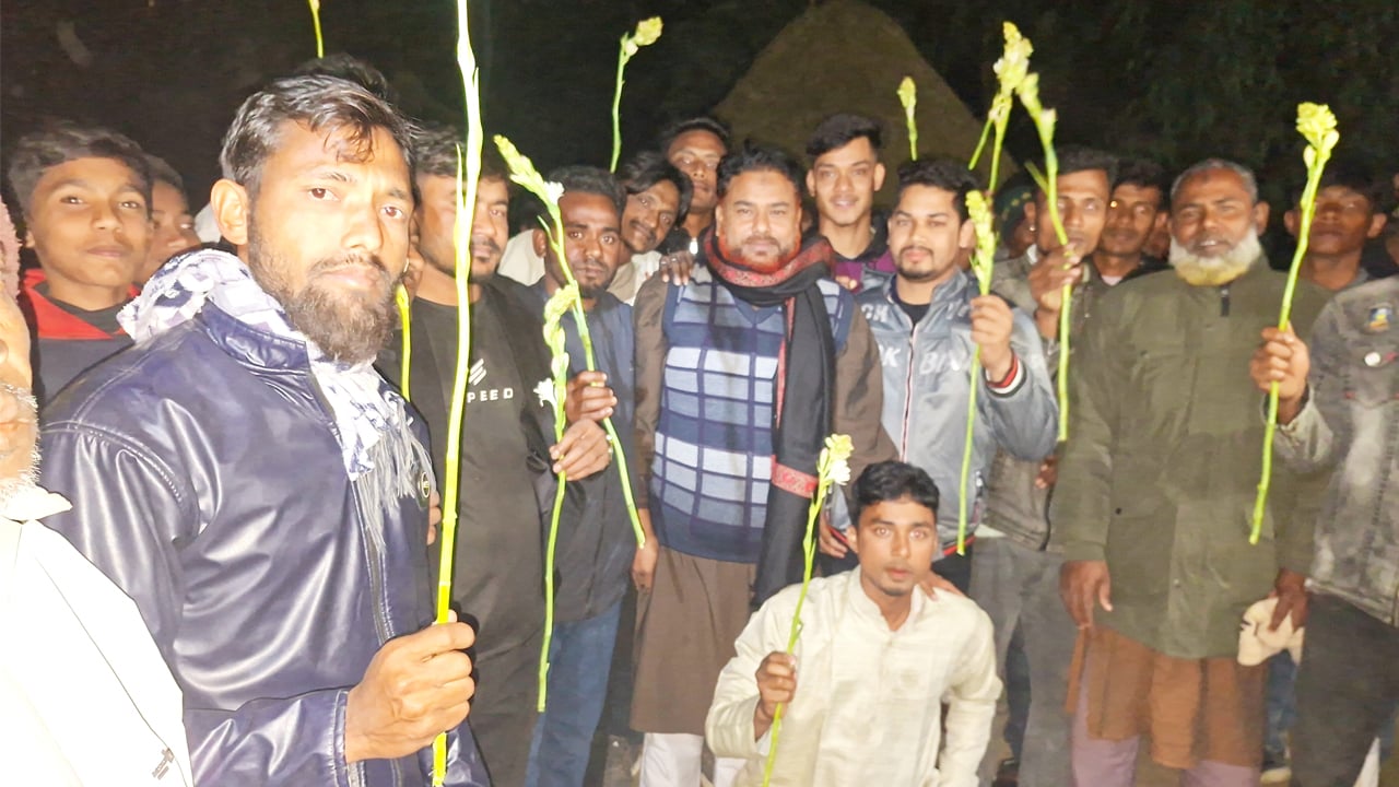 জলঢাকায় অর্ধশতাধিক যুবকের জামায়াতে যোগদান