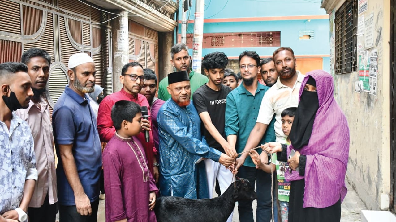 জুলাই শহীদ পরিবারের পাশে সরকার নেই: ড. হেলাল উদ্দিন
