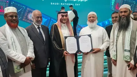 সৌদি আরবের জাতীয় দিবসের অনুষ্ঠানে বিরোধীদলীয় নেতা