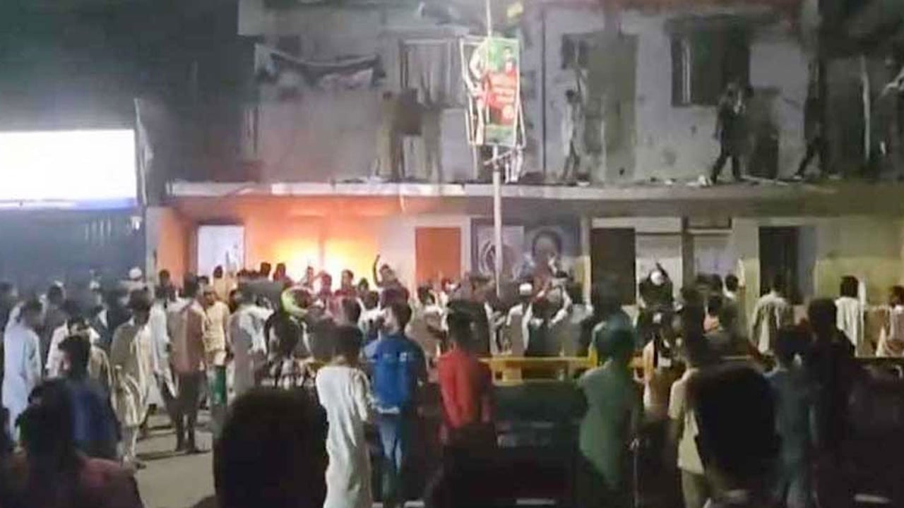 গণঅধিকার পরিষদ-পুলিশ সংঘর্ষ, গুলিবিদ্ধ ২ জন ঢামেকে