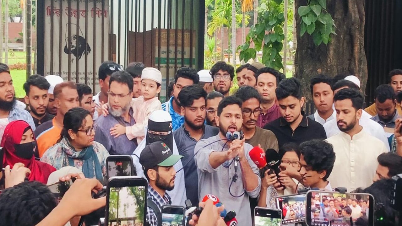 ৭ দিনের মধ্যে হাদির হত্যাকারীদের তথ্য দাবি