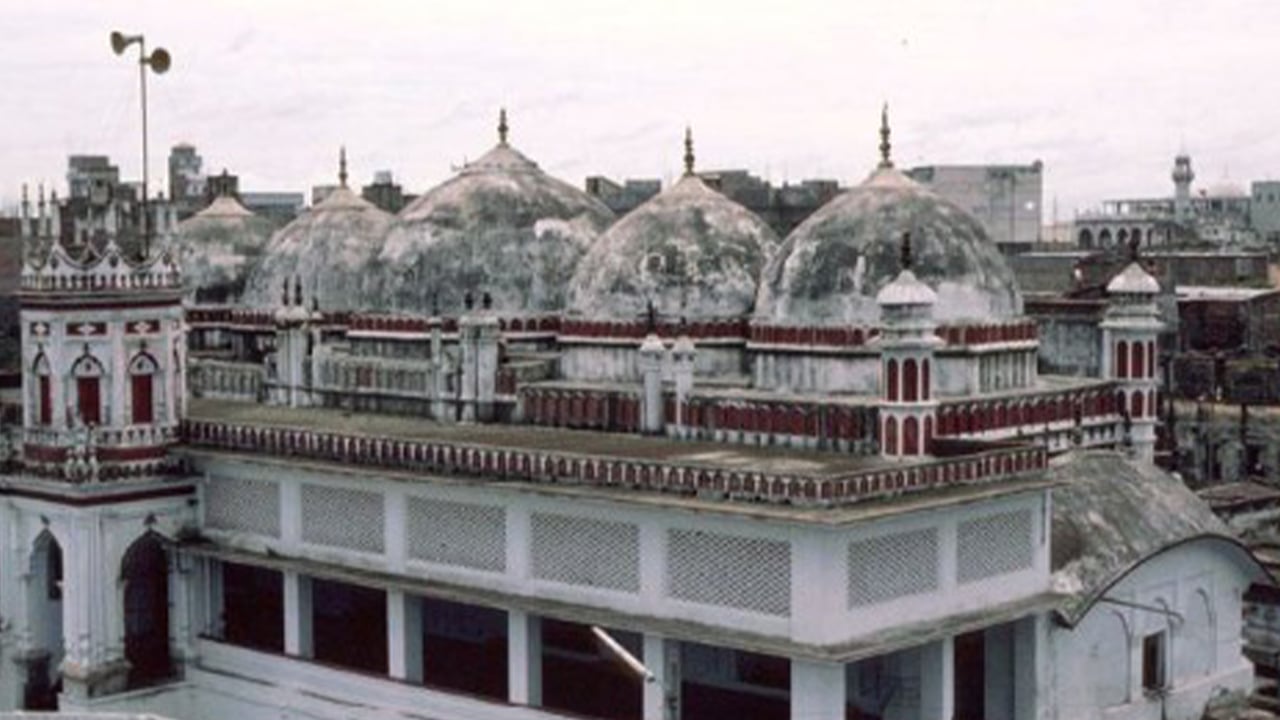 মোগল স্থাপনায় দাক্ষিণাত্যের ছাপ