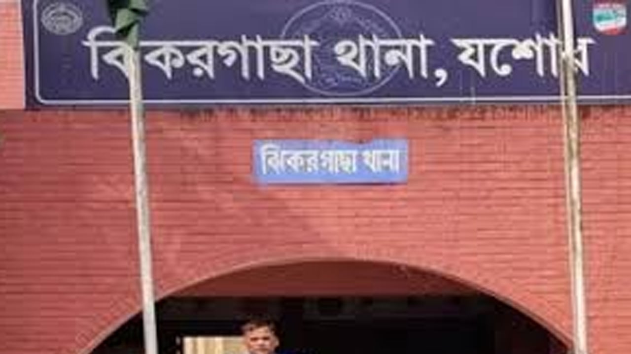 ঝিকরগাছায় বিদ্যুৎস্পৃষ্টে কাঠমিস্ত্রির মৃত্যু