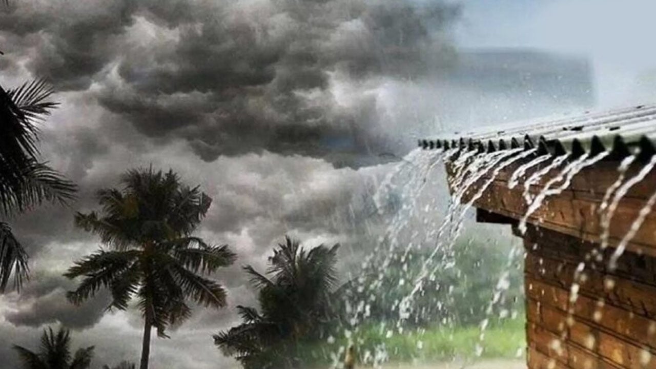 মৌসুমি বায়ুর বিদায় ঘণ্টা, কাল থেকে কমবে বৃষ্টি
