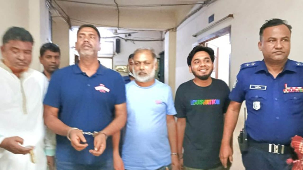 নারায়ণগঞ্জে ঝুট নিয়ে বিএনপির দুই গ্রুপের সংঘর্ষ, ৩ নেতা গ্রেপ্তার