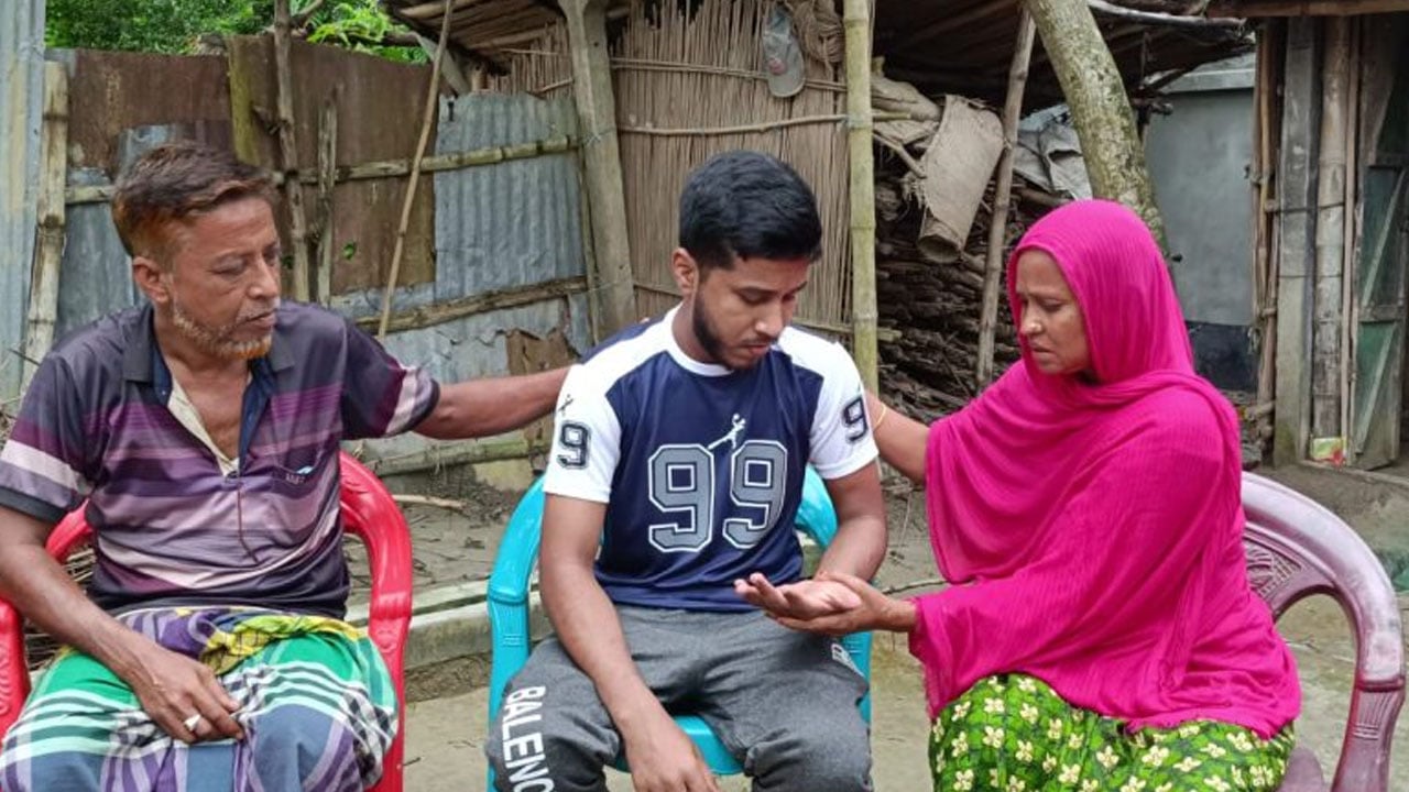 লিবিয়ায় মাফিয়া চক্রের কবল থেকে ৯ মাস পর ফিরলেন মহেশপুরের সাগর