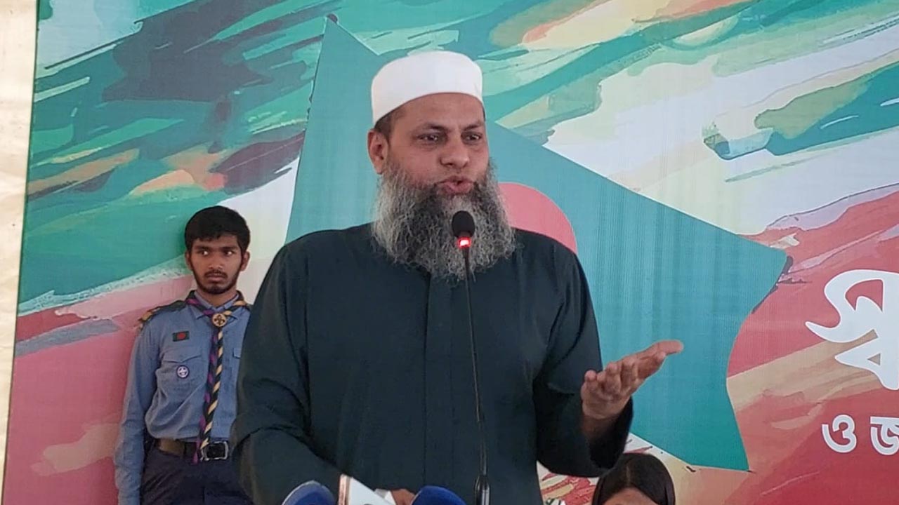 বীর মুক্তিযোদ্ধাদের ত্যাগের কোনো বিনিময় হয় না : জেলা প্রশাসক