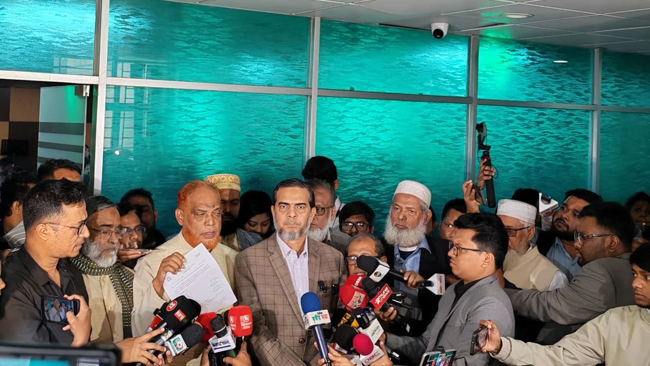 নারীদের দিয়ে আগাম প্রচারণার অভিযোগ সম্পূর্ণ মিথ্যা