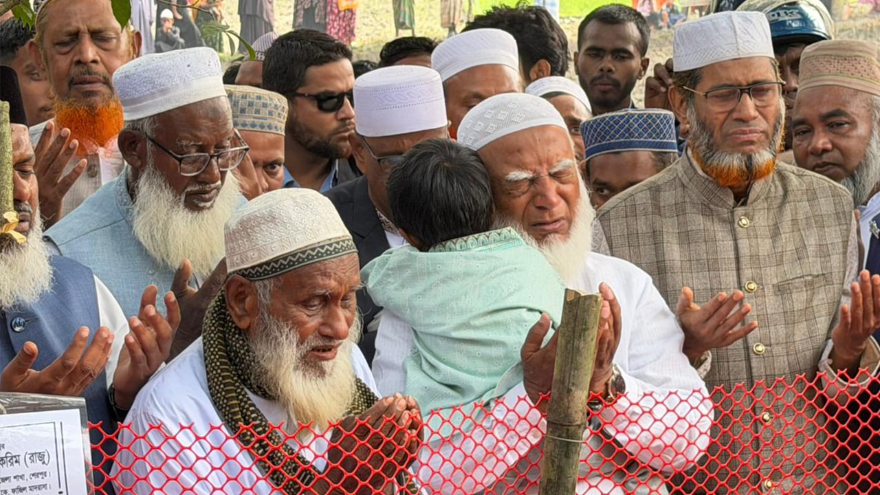 শহীদ রেজাউল করিমের কবর জিয়ারত জামায়াত আমিরের