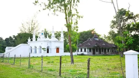রক্ষণাবেক্ষণের অভাবে ধ্বংসের পথে সাজিদ রাজার বাড়ি