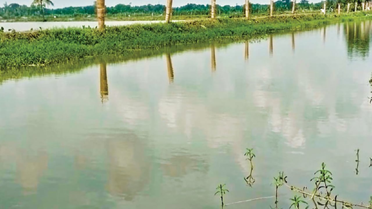 কেশবপুরে খাল খননের অর্থ লুটপাটের অভিযোগ