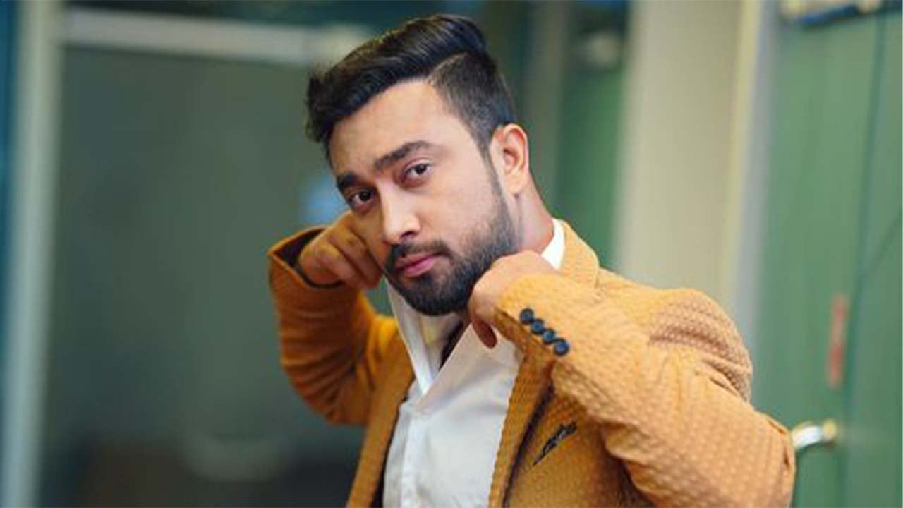 মোটরসাইকেল দুর্ঘটনার শিকার জোভান