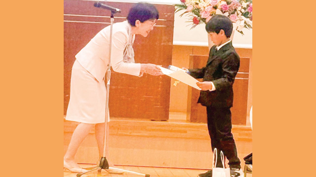 জাপানে মানবাধিকারের প্রবন্ধ লেখায় শীর্ষ পুরস্কার পেল আয়ান