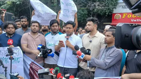 সরকার কর্মসংস্থানের কথা বলে ১ কোটি চাঁদাবাজ তৈরি করেছে