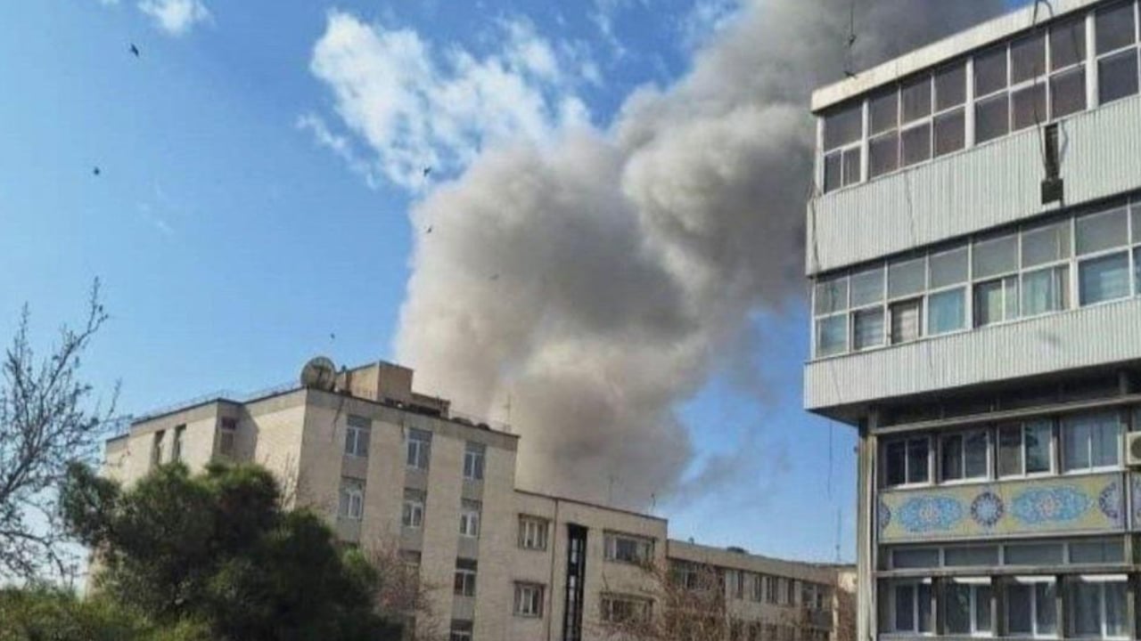 ইরানের সর্বোচ্চ নেতা খামেনির কার্যালয়ের কাছে হামলা