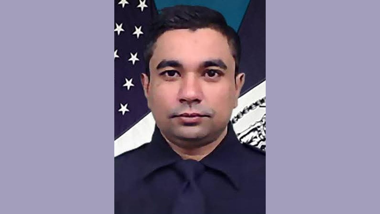 নিউইয়র্কে গুলিতে নিহত পুলিশ সদস্যের বাড়ি মৌলভীবাজারে