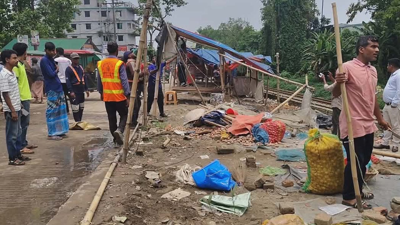 কালিয়াকৈরে দখলমুক্ত রেলওয়ের জমি