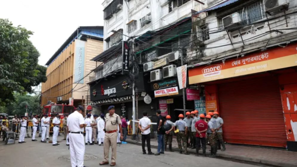 আতঙ্কে কলকাতা ছাড়ছে বাংলাদেশি পর্যটকরা, দুশ্চিন্তায় হোটেল মালিকরা