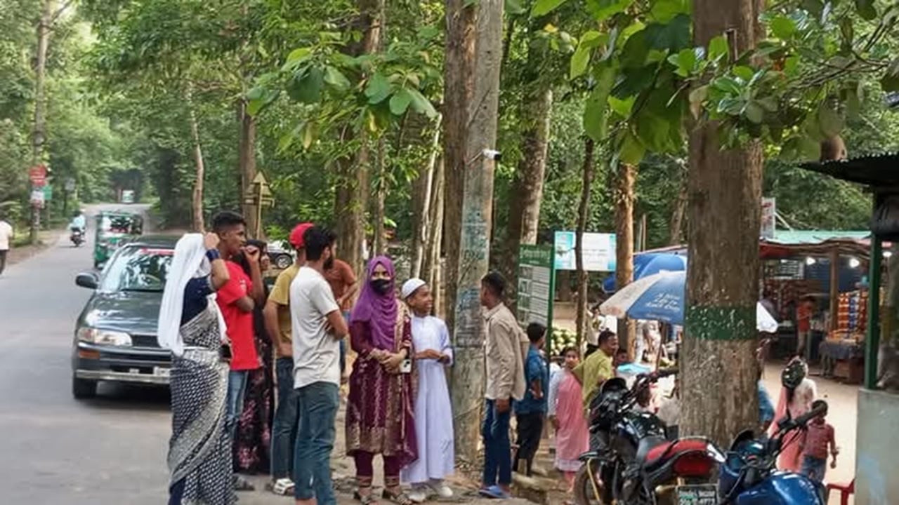 পর্যটকদের আগমনে মুখরিত সৌন্দর্যের লীলাভূমি কমলগঞ্জ