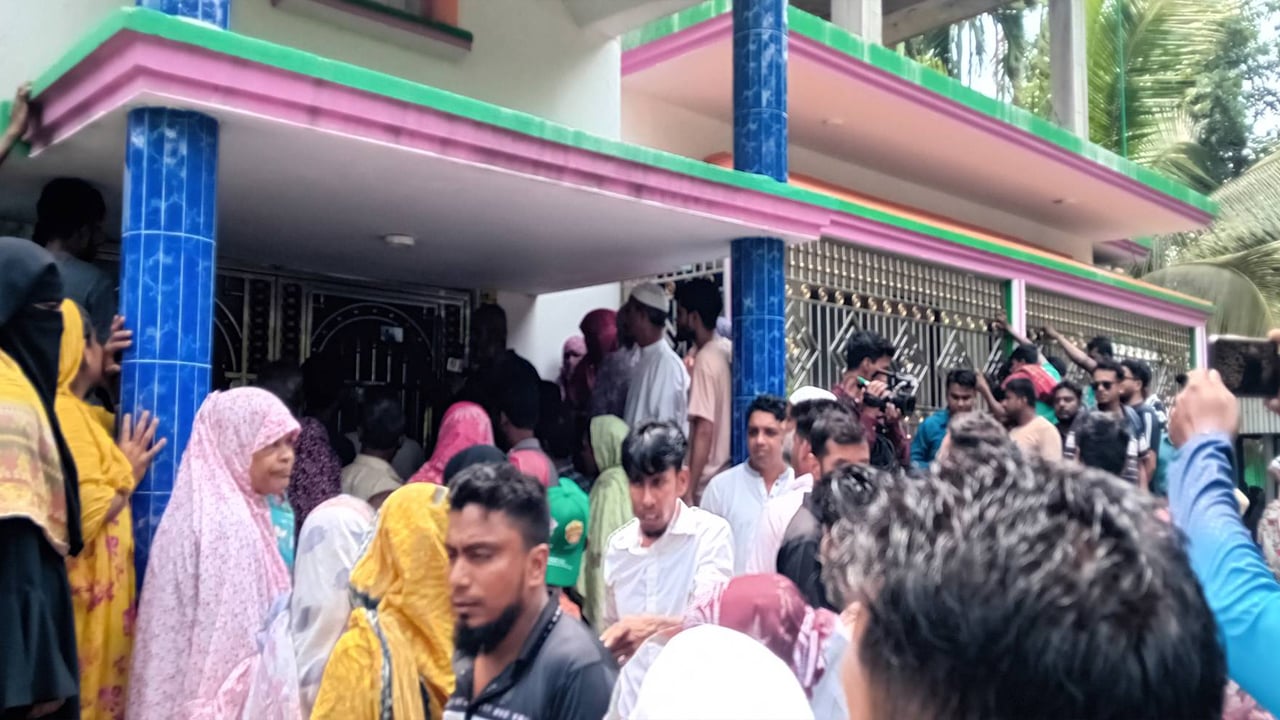 কাপাসিয়ায় পাঁচ হত্যার নেপথ্যে কী?