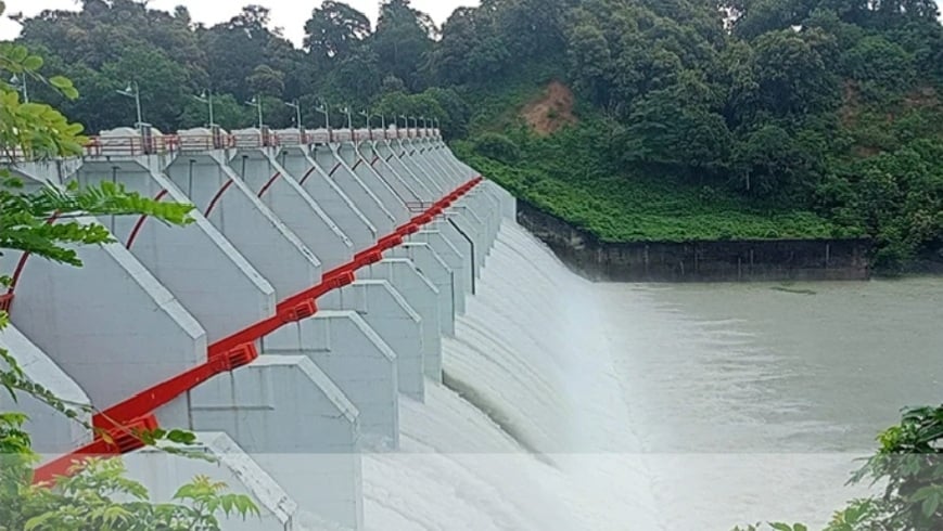কাপ্তাই বাঁধের ১৬ গেট খোলা, বাড়তে পারে কর্ণফুলীর পানি