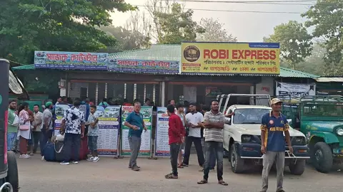 সাজেকে সড়ক অবরোধে খাগড়াছড়িতে চরম দুর্ভোগে শত শত পর্যটক 
