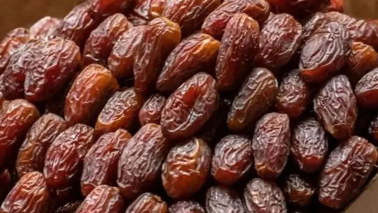 খেজুর আমদানিতে শুল্ক কমালো এনবিআর