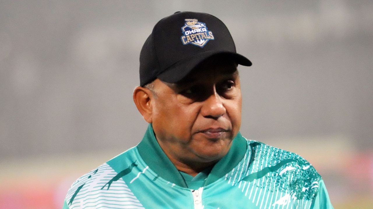 ইগোর সমস্যা দেখছেন সুজন