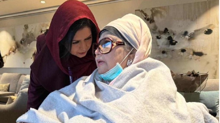 পরিবারের সাথে সময় কাটাচ্ছেন খালেদা জিয়া