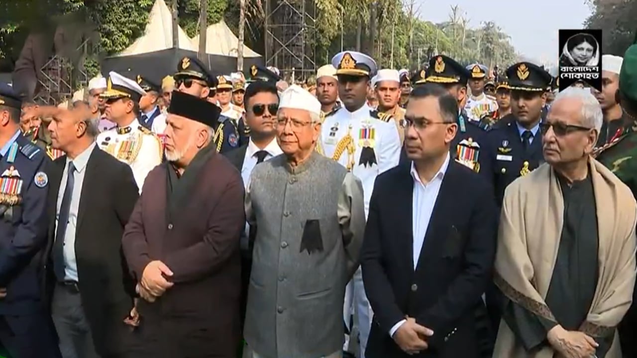 অল্প কিছুক্ষণের মধ্যে শুরু হচ্ছে জানাজা