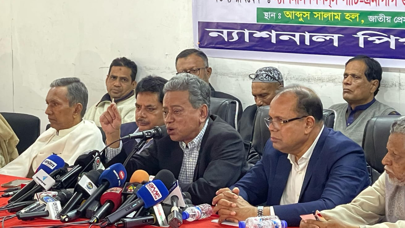 নির্বাচন বিলম্বিত করার কোনো সুযোগ নেই: আমীর খসরু