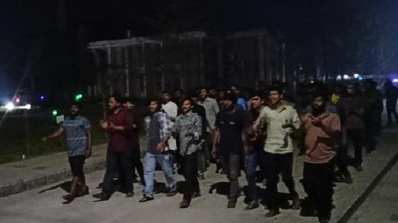 হল ভ্যাকেন্ট ঘোষণা প্রত্যাখ্যান কুয়েট শিক্ষার্থীদের