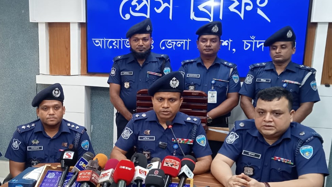 চাঁদপুরে ক্লুলেস হত্যা মামলার রহস্য উদ্ঘাটন, ‘খুনি’ আটক