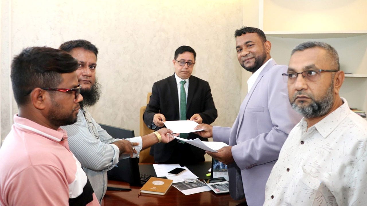 কোকোর মৃত্যুরহস্য উদ্‌ঘাটনে মালয়েশিয়ায় স্মারকলিপি প্রদান