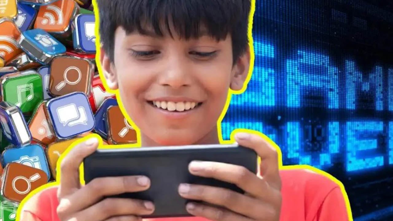 এবার নিষিদ্ধ হচ্ছে ১৬ বছরের কম বয়সিদের ফেসবুক